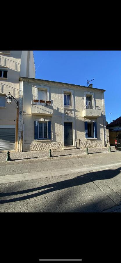 Villa Magali - Appartement Climatise T3 Duplex - Grau-Du-Roi - Hypercentre 20 M De La Plage เลอ โกร-ดู-รัว ภายนอก รูปภาพ